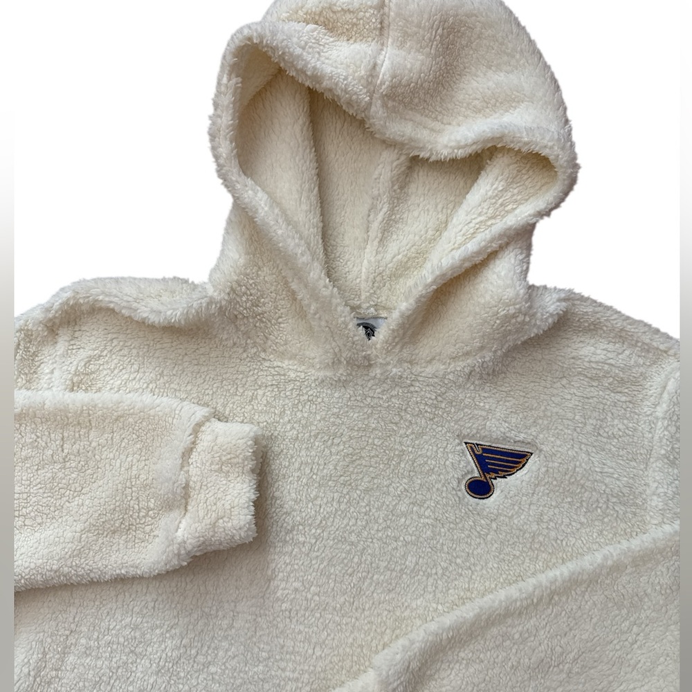 St Louis Blues NHL Women’s Size XL White Hooded Fuzzy Hoodie Pullover Blues Logo